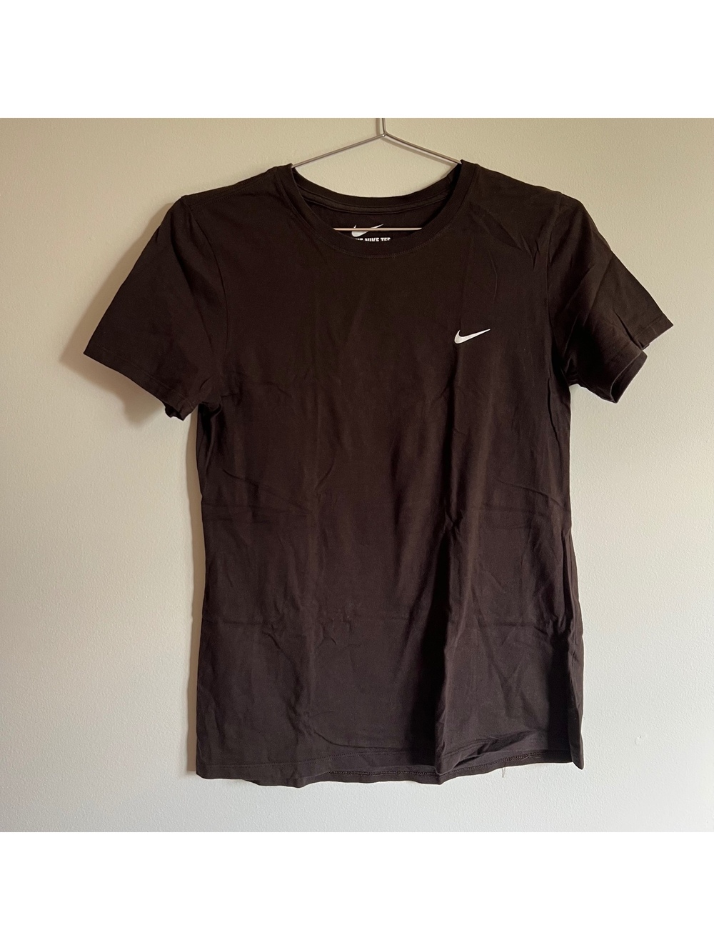 Nike Athletic Cut Brown T-Shirt Medium